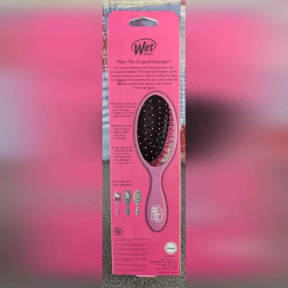 ⭐2/$25⭐New! Wet Brush Original Detangler Brush pink Hello Kitty Limited edition - Picture 2 of 2